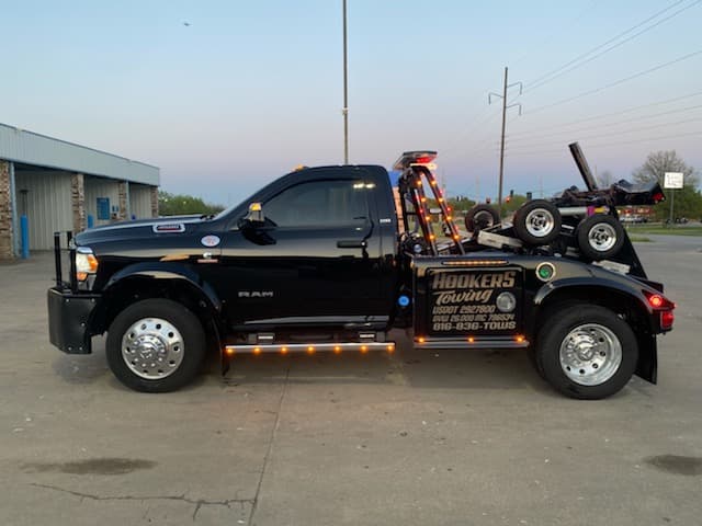 Hooker's Towing photo