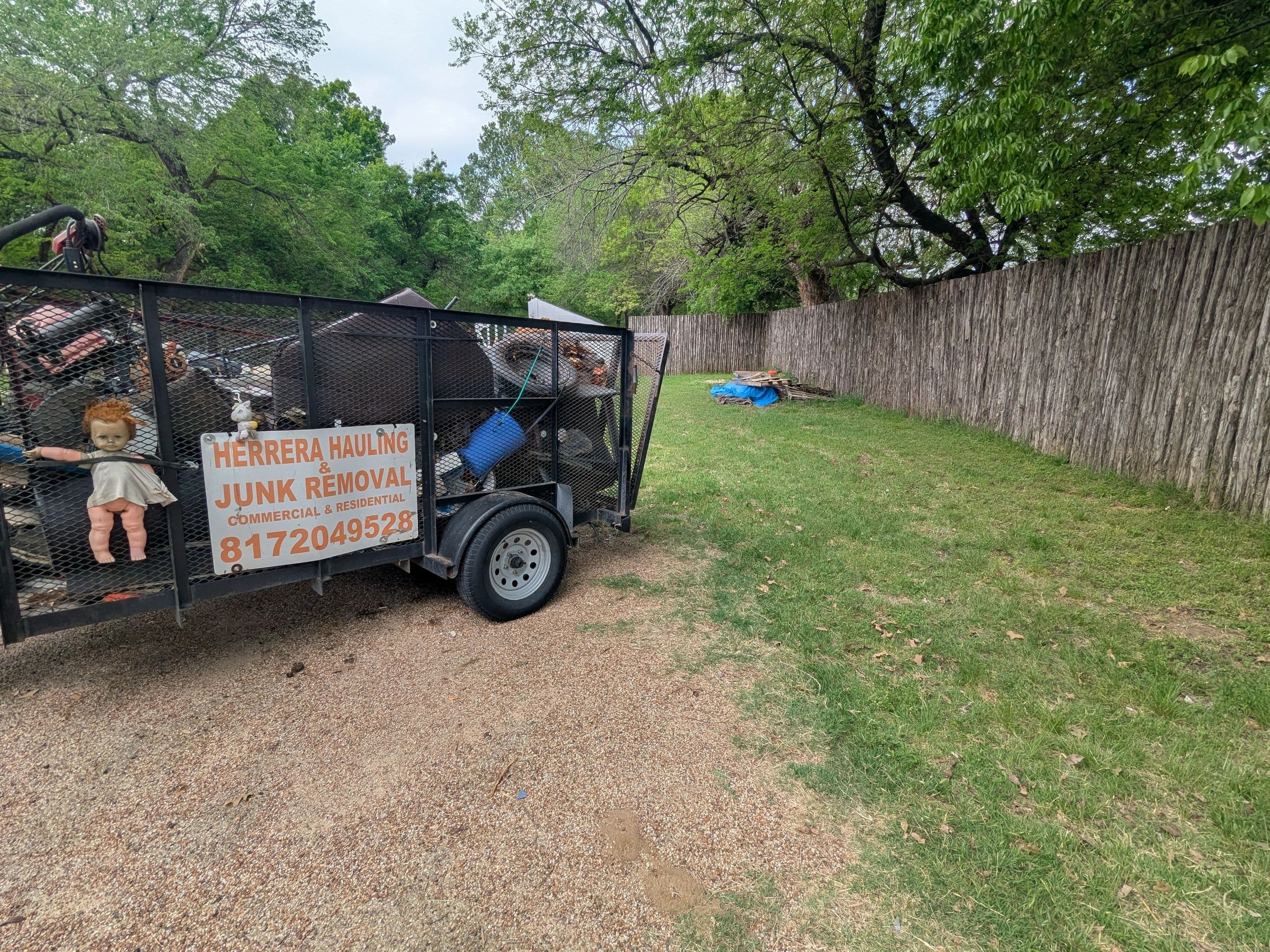 Herrera Hauling & Junk Removal photo