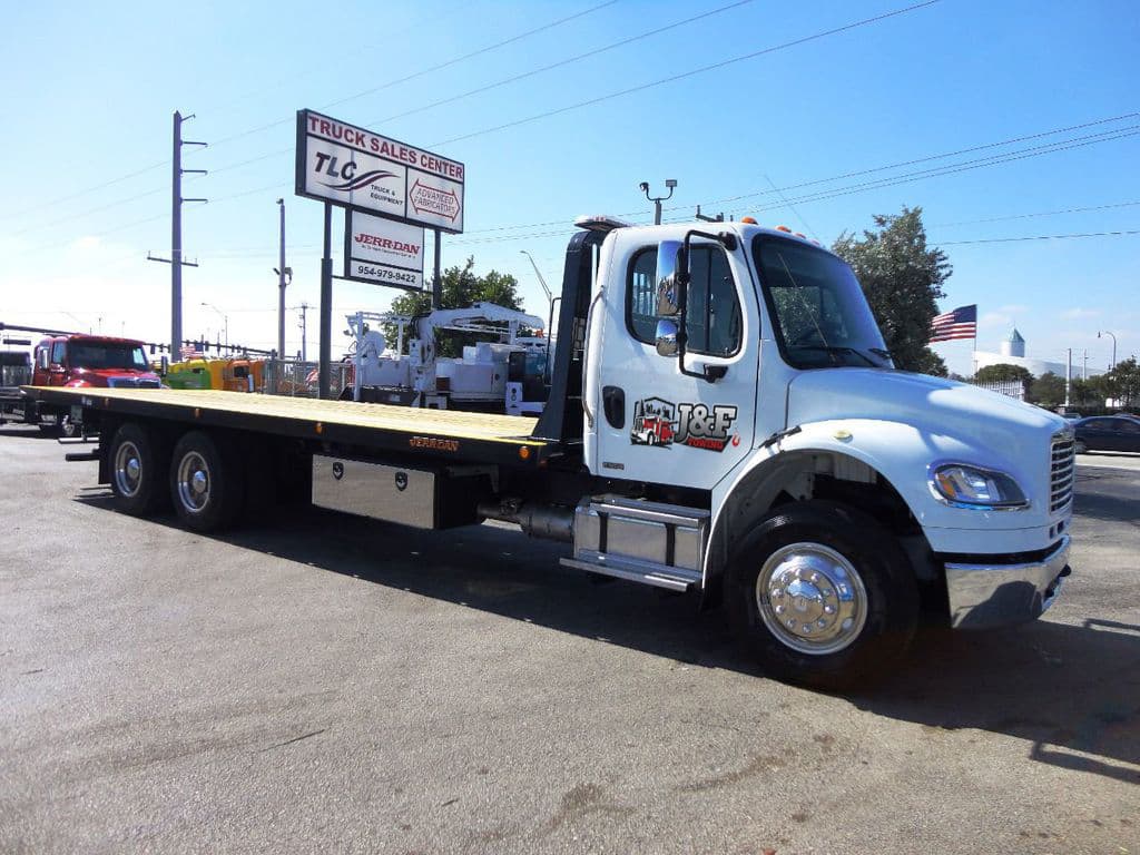 J and F Towing photo