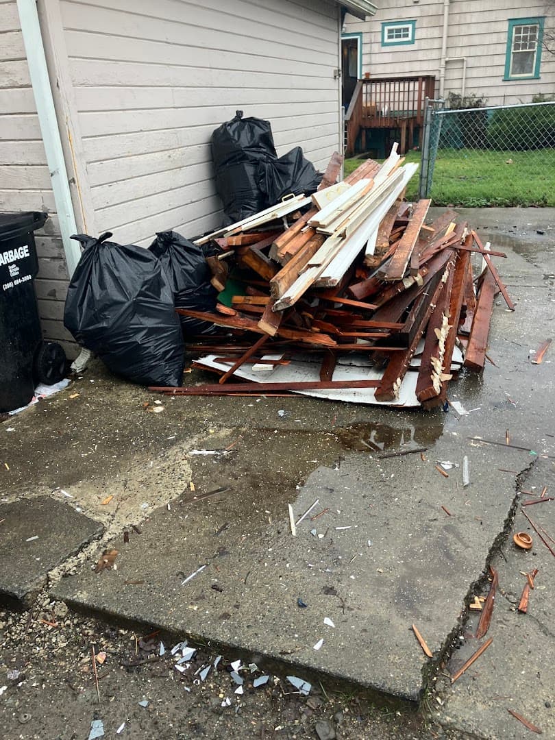 Action Junk Removal Seattle - photo 3