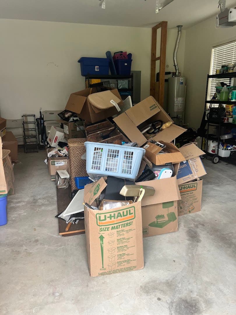 Trash and Stash Junk Removal - photo 3