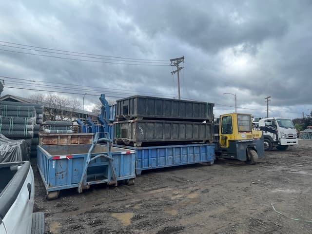 Lam Dumpsters - photo 3