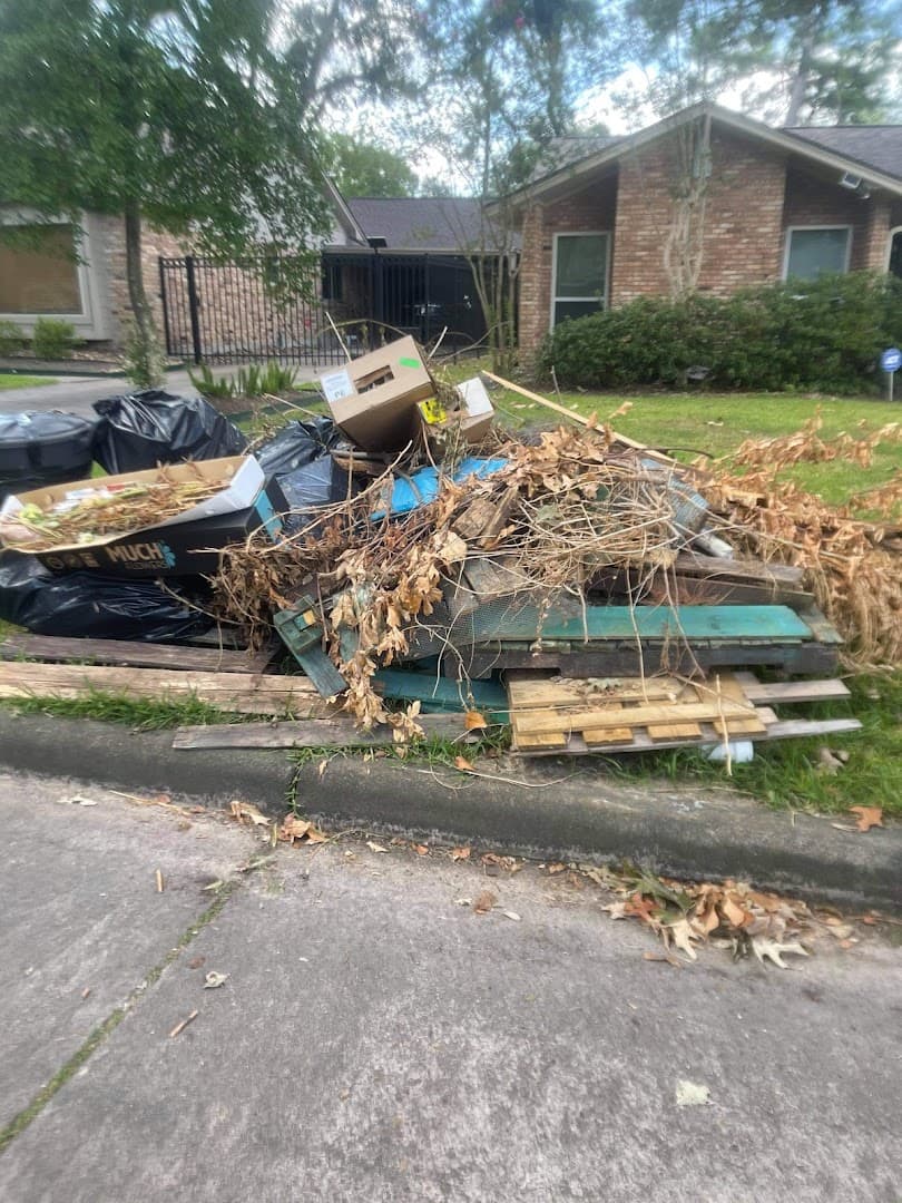 Space City Junk Removal - photo 2