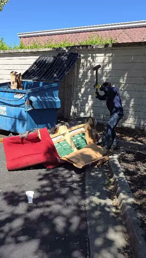 Top Junk Premium Junk Removal - Central Valley - photo 2