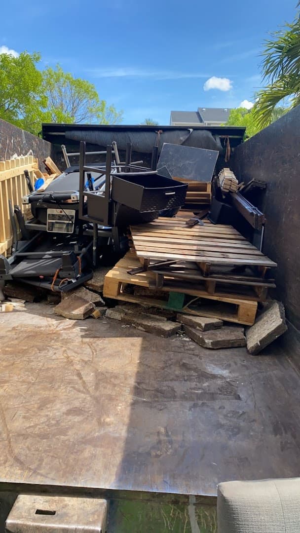DUMP SQUAD JUNK REMOVAL - photo 2
