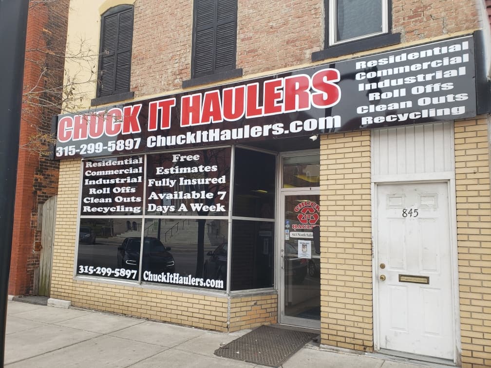 Chuck-It Haulers LLC - photo 1