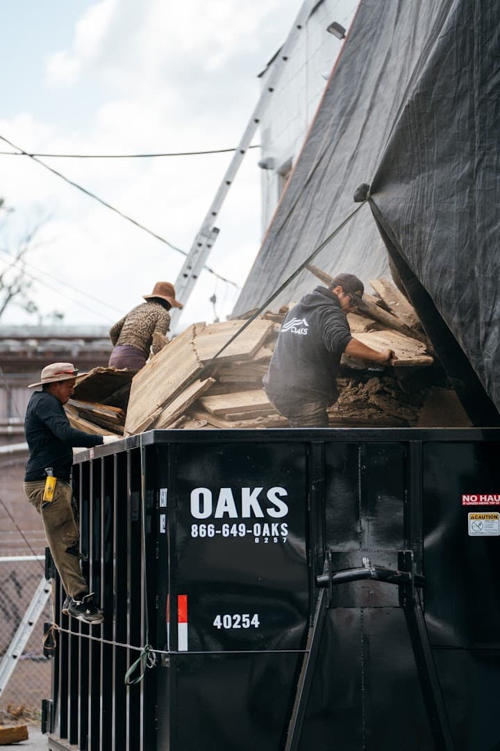 Oaks Dumpster Rental - photo 3