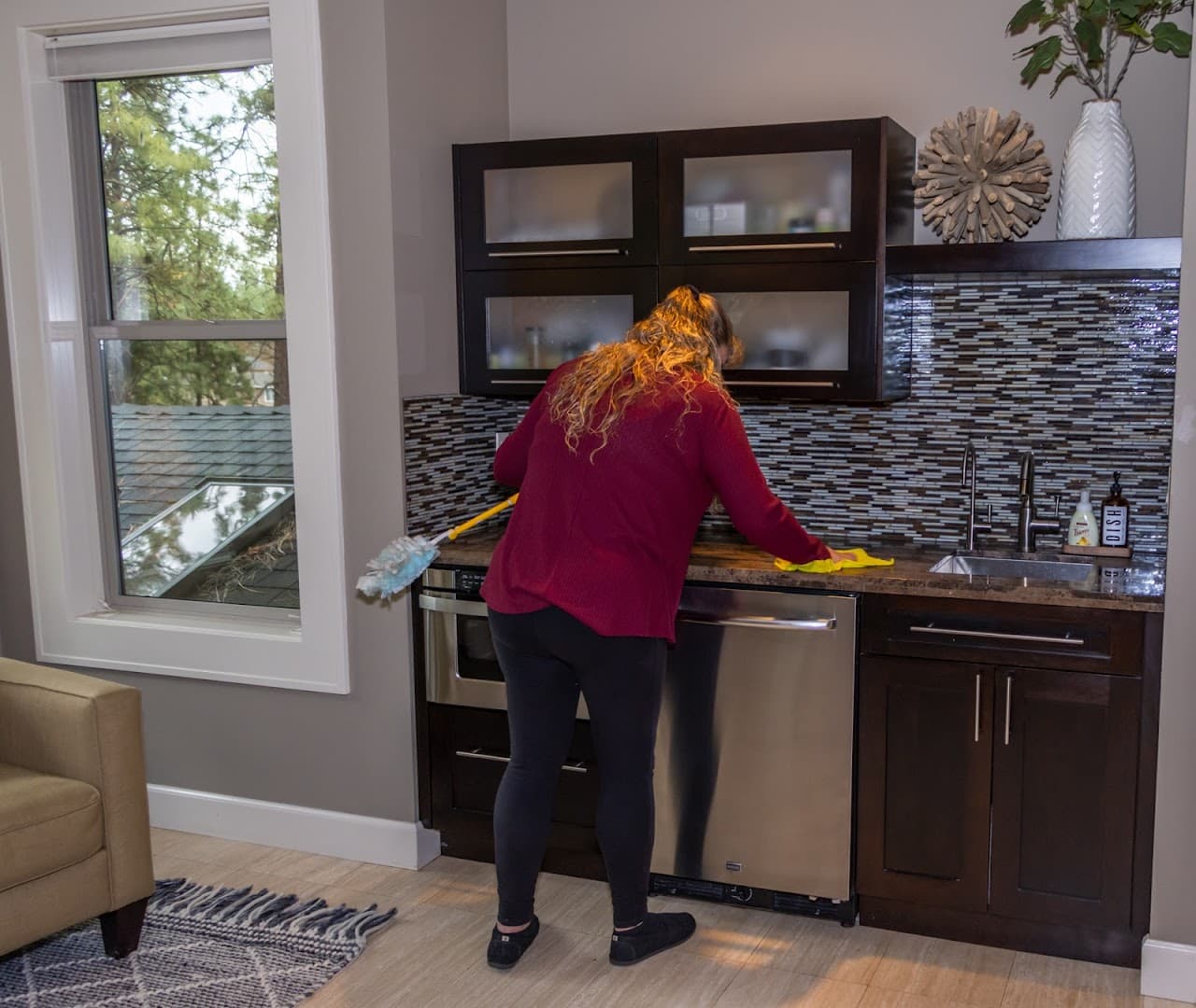 In and Out Cleaning By Jackie Of All Trades LLC - photo 3
