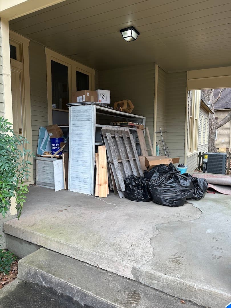 P's & Q's Pickup - Junk Removal - photo 3