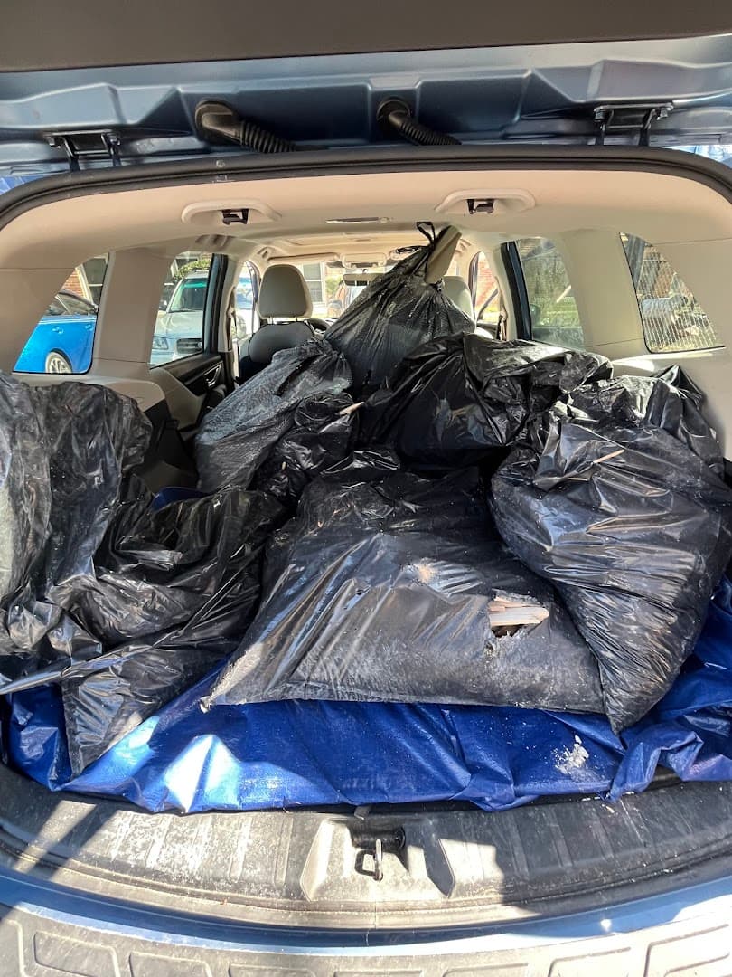Hardline Junk Removal - photo 2