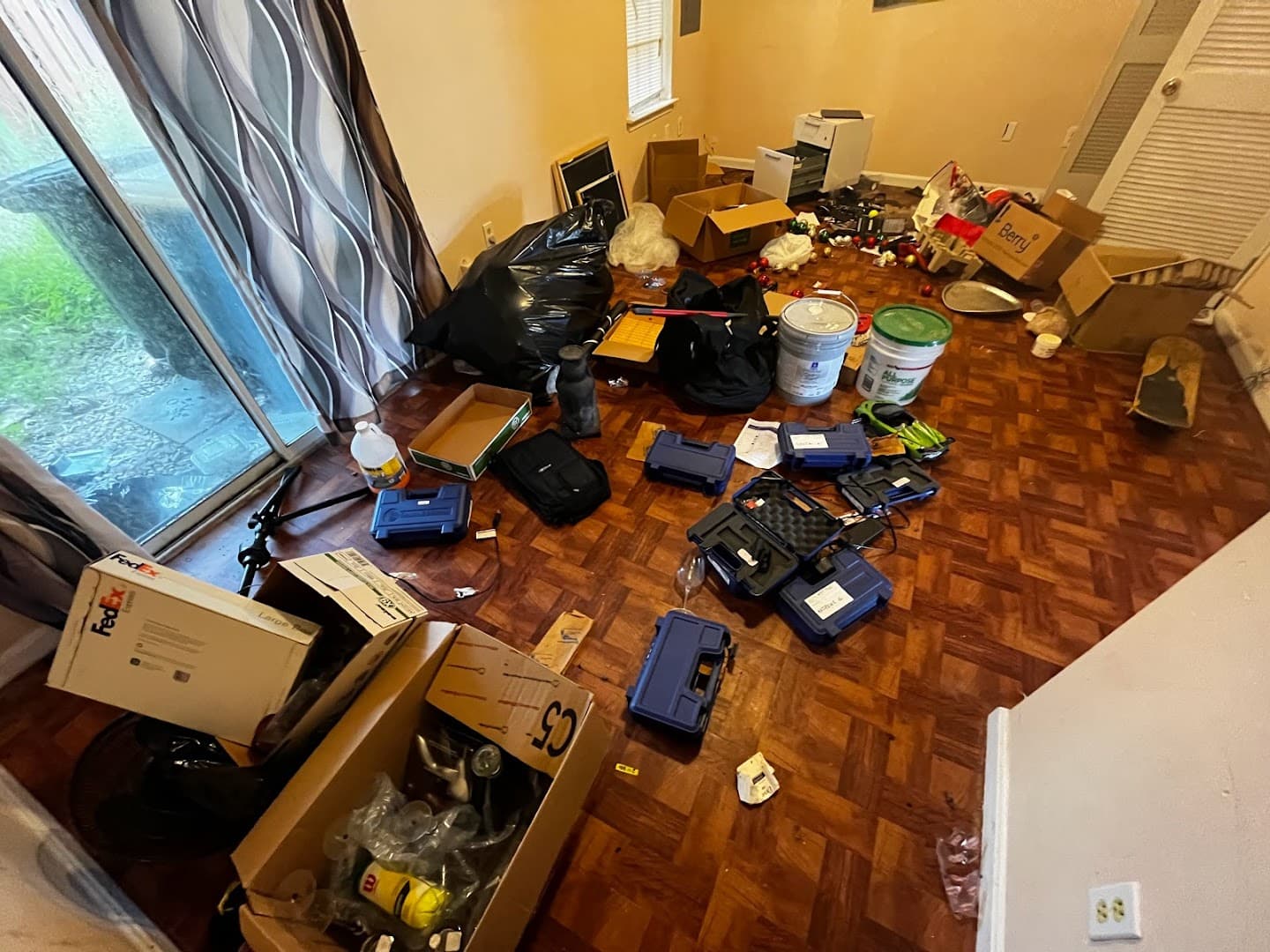 DMV Cleanout Crew - photo 3