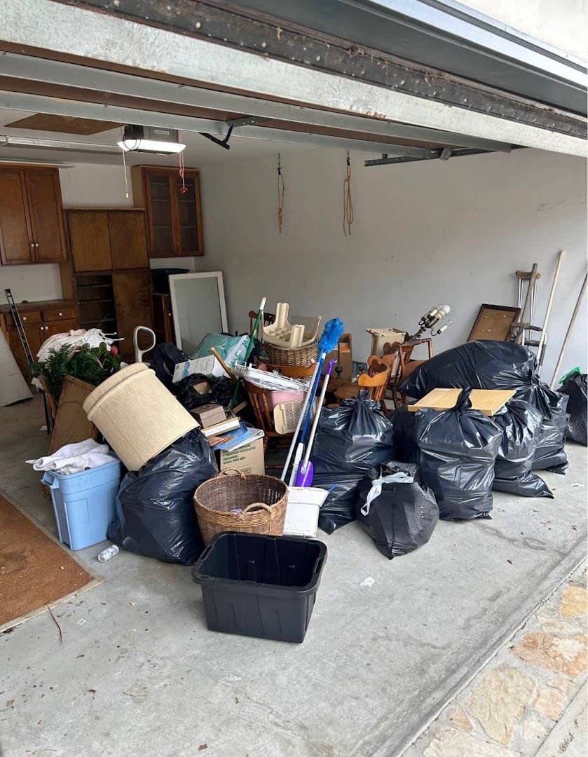Dump It Hoarding Cleanup Services - photo 2