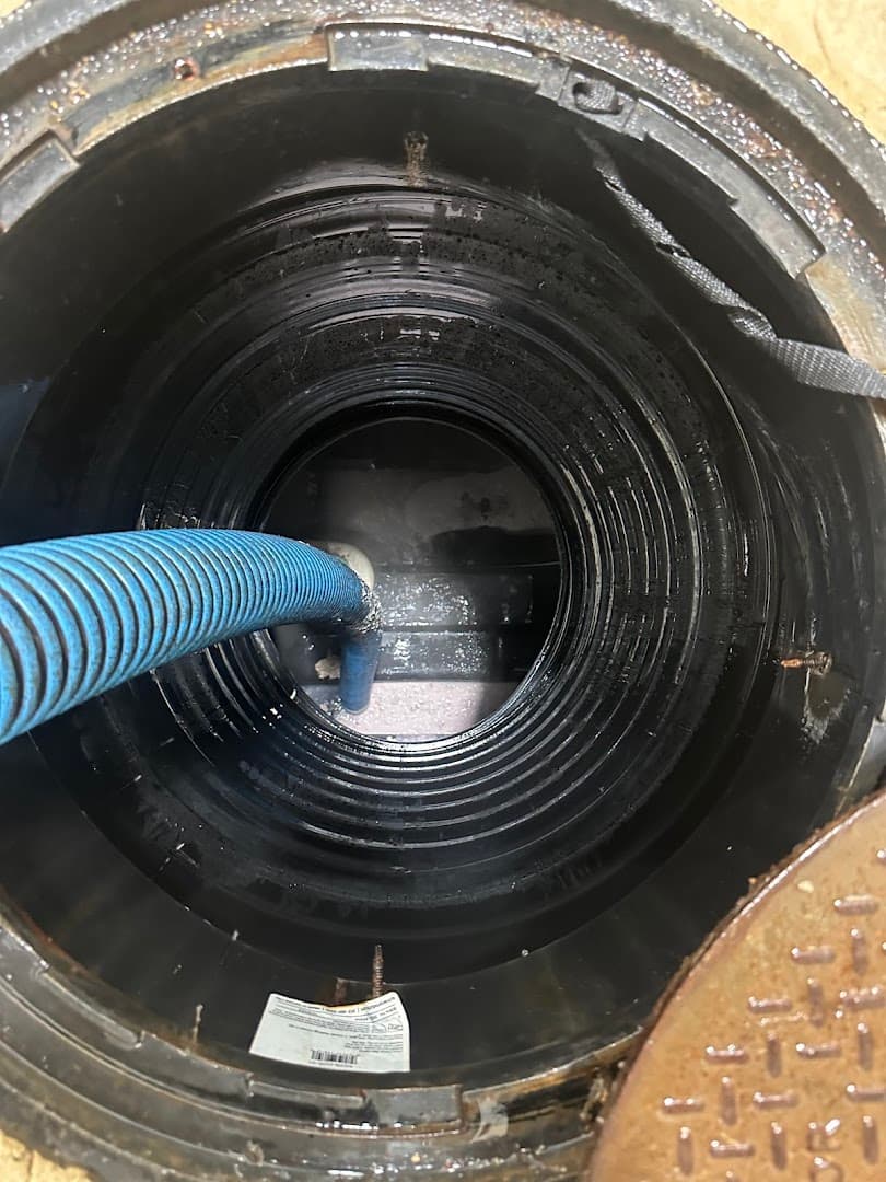 Caraballo Express – Septic, Grease Trap & Drainfield Services - photo 3