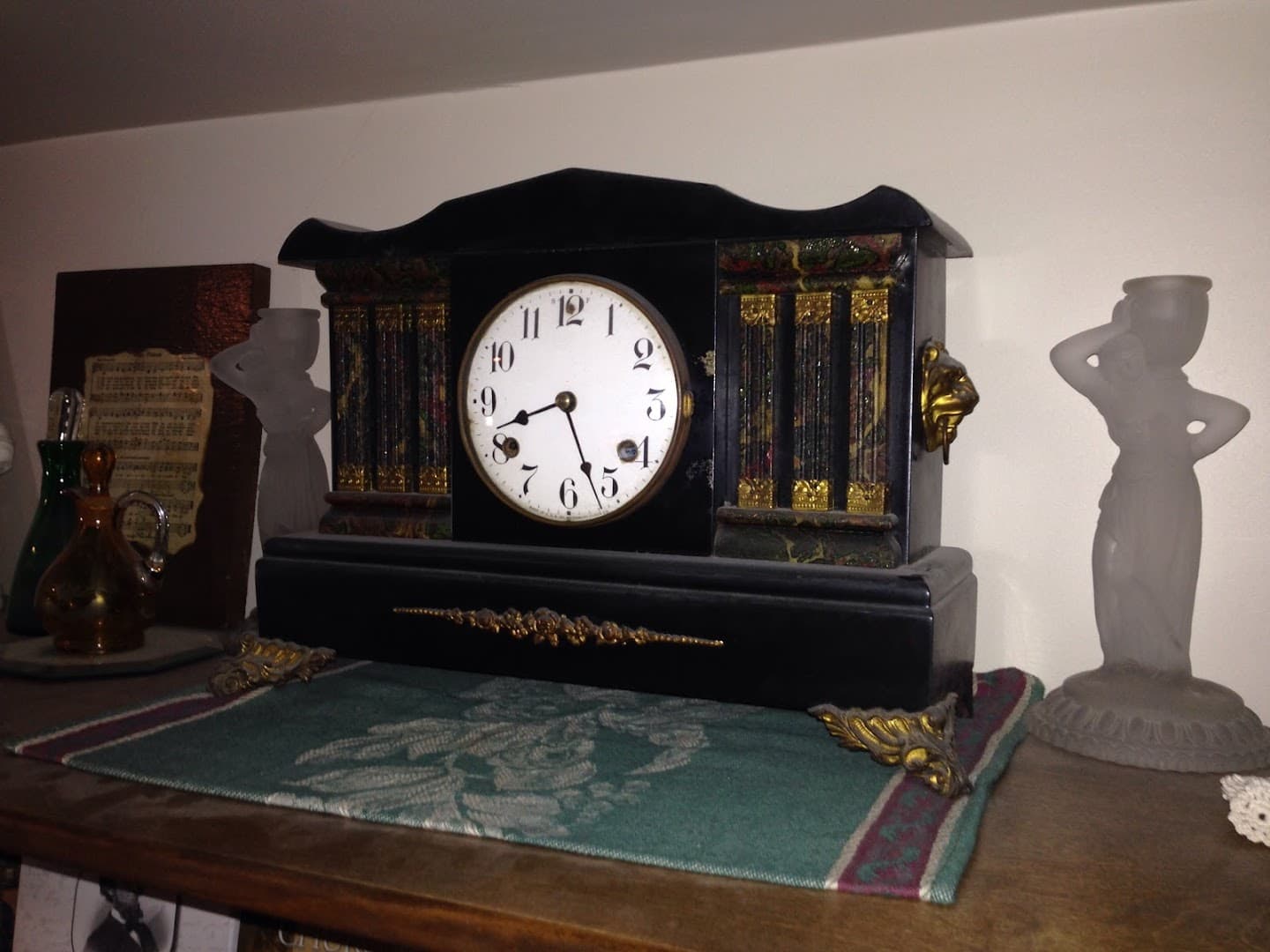 Dr. Holloway's Estate Sales - photo 2