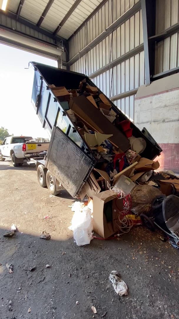 GET JUNK HELP LLC - photo 2