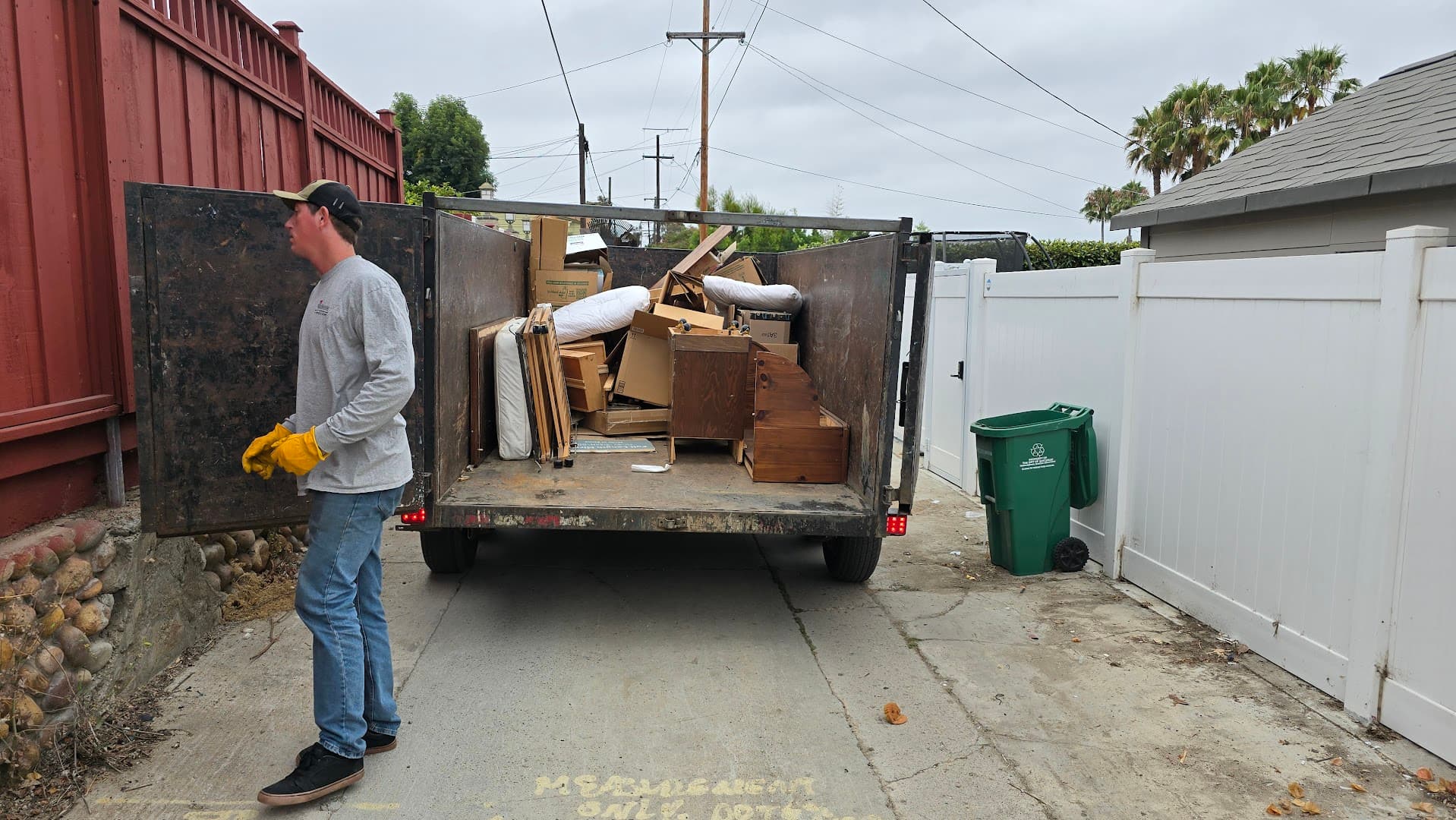 24/7 Junk Removal LLC - photo 3