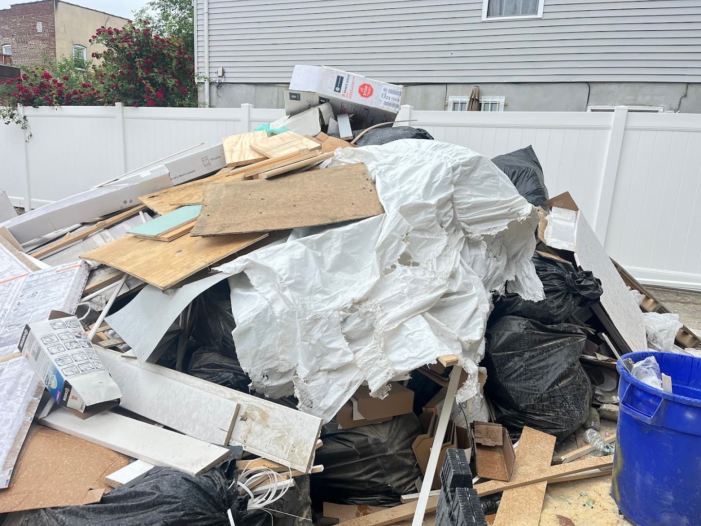 City Junk Removal & Demolitions LLC - photo 3