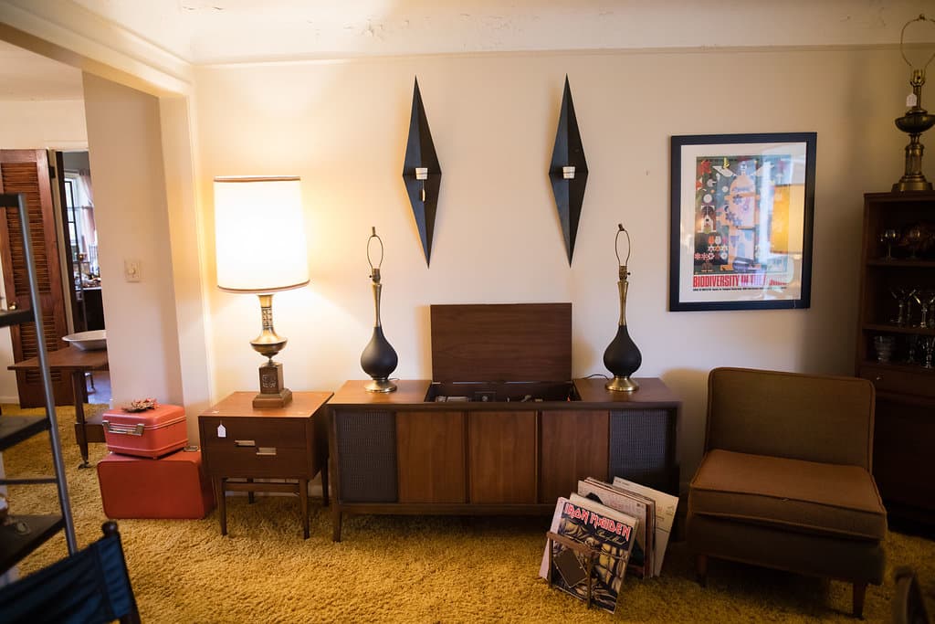 Larrison Estate Sales, LLC - photo 1