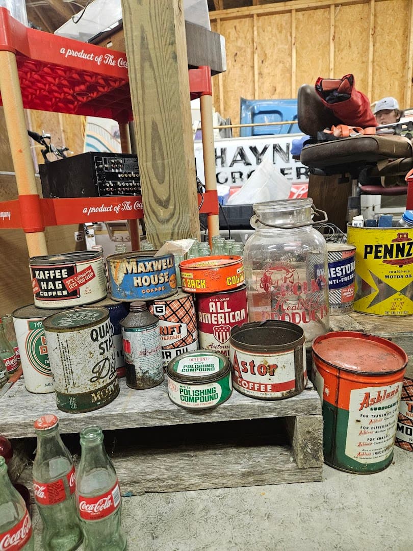 Marigold Estate Sales - Nashville - photo 1