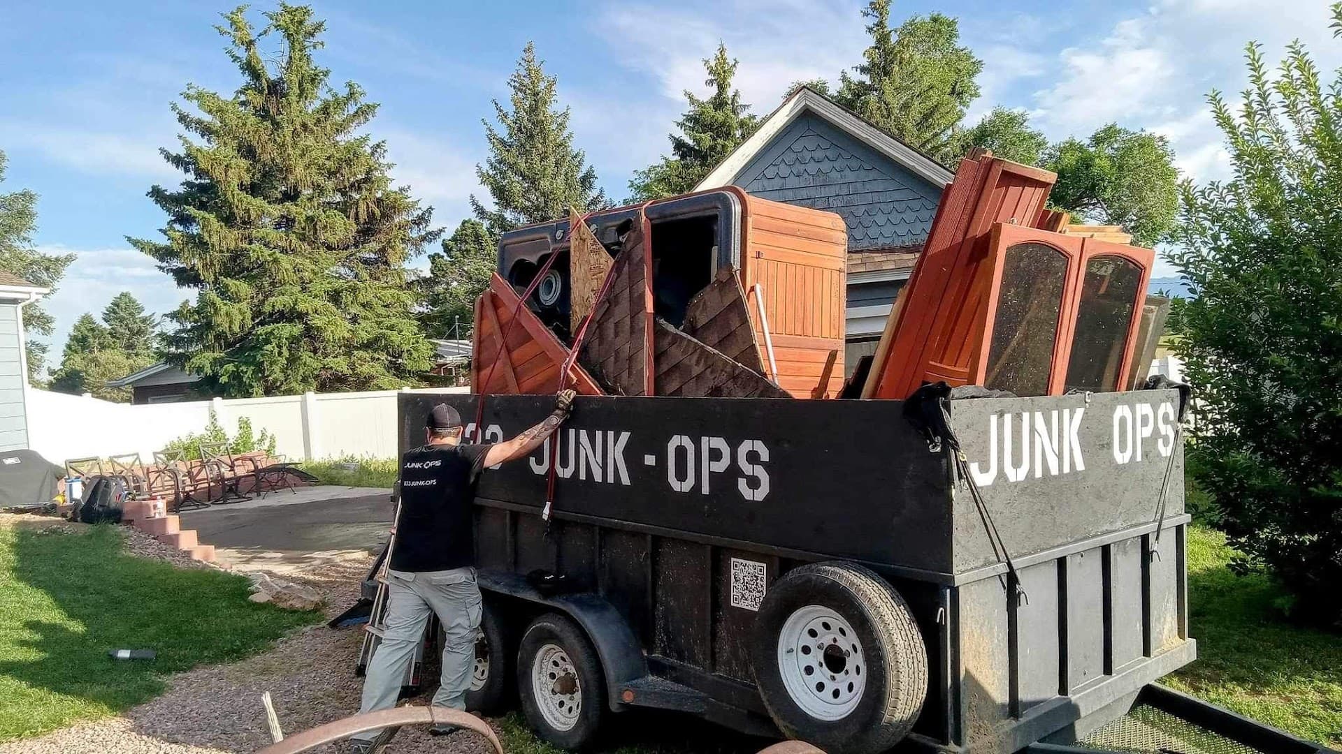 Junk Ops - photo 1