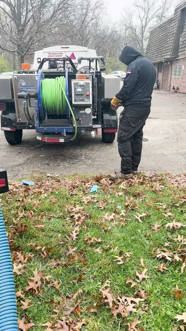 1-Tom-Plumber - photo 2