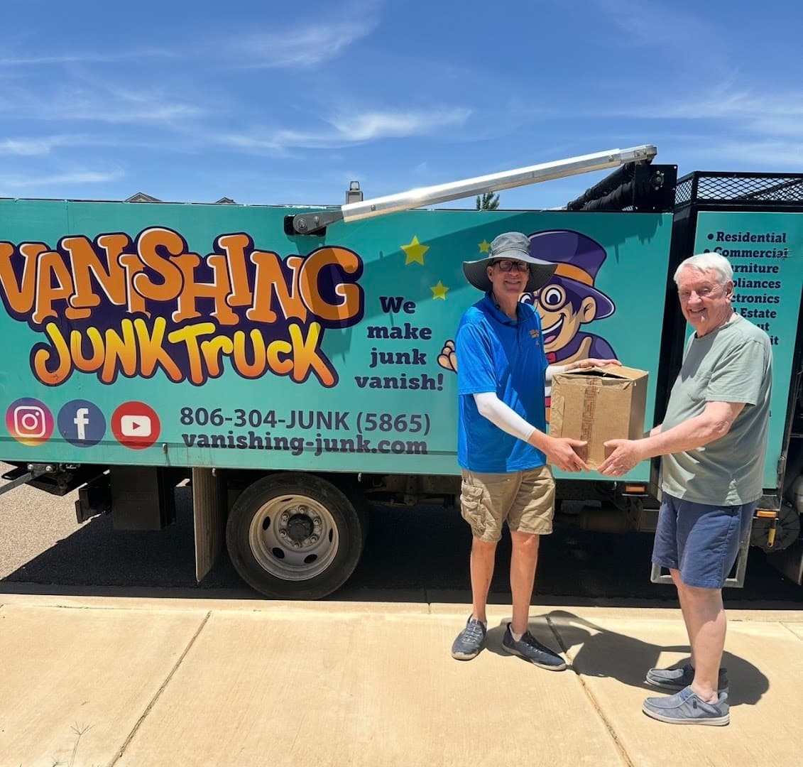 Vanishing Junk Truck - photo 3