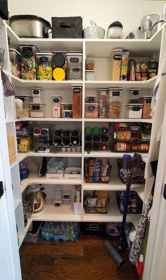 Pleasant Palace Cleaning & Organizing Service - photo 1