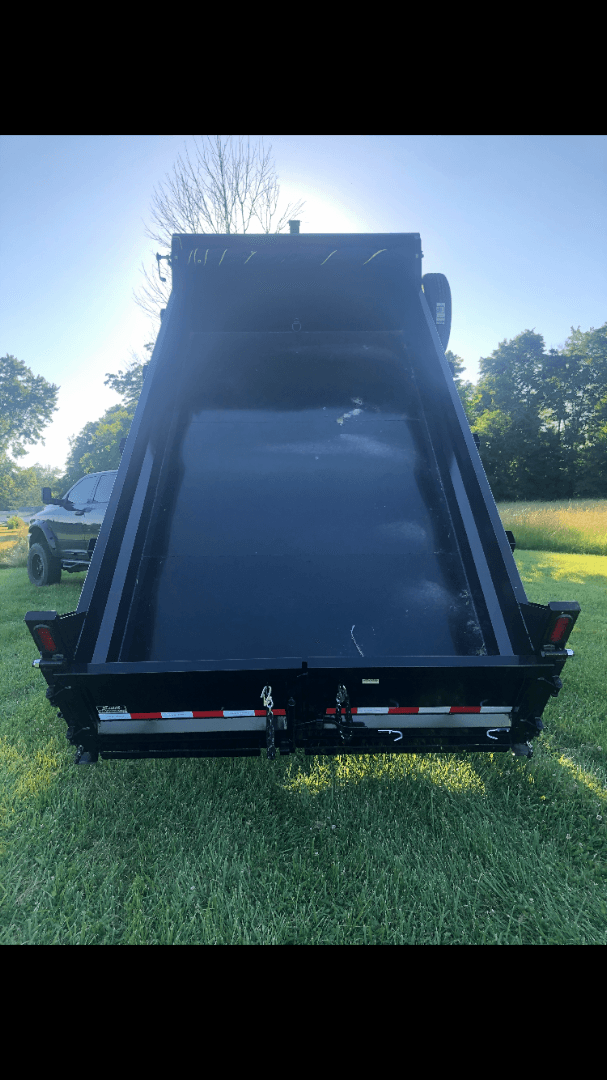 LJ's Hauling - photo 2