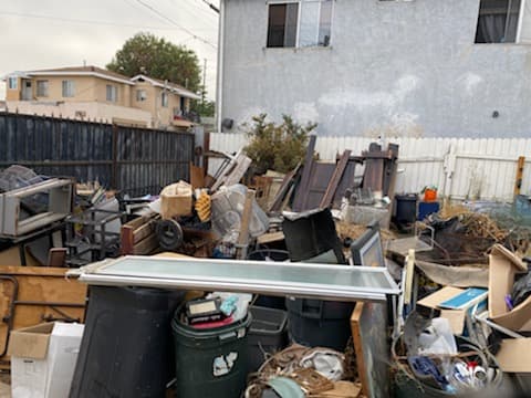 SD Junk Truck - JUNK REMOVAL & HAULING - photo 3