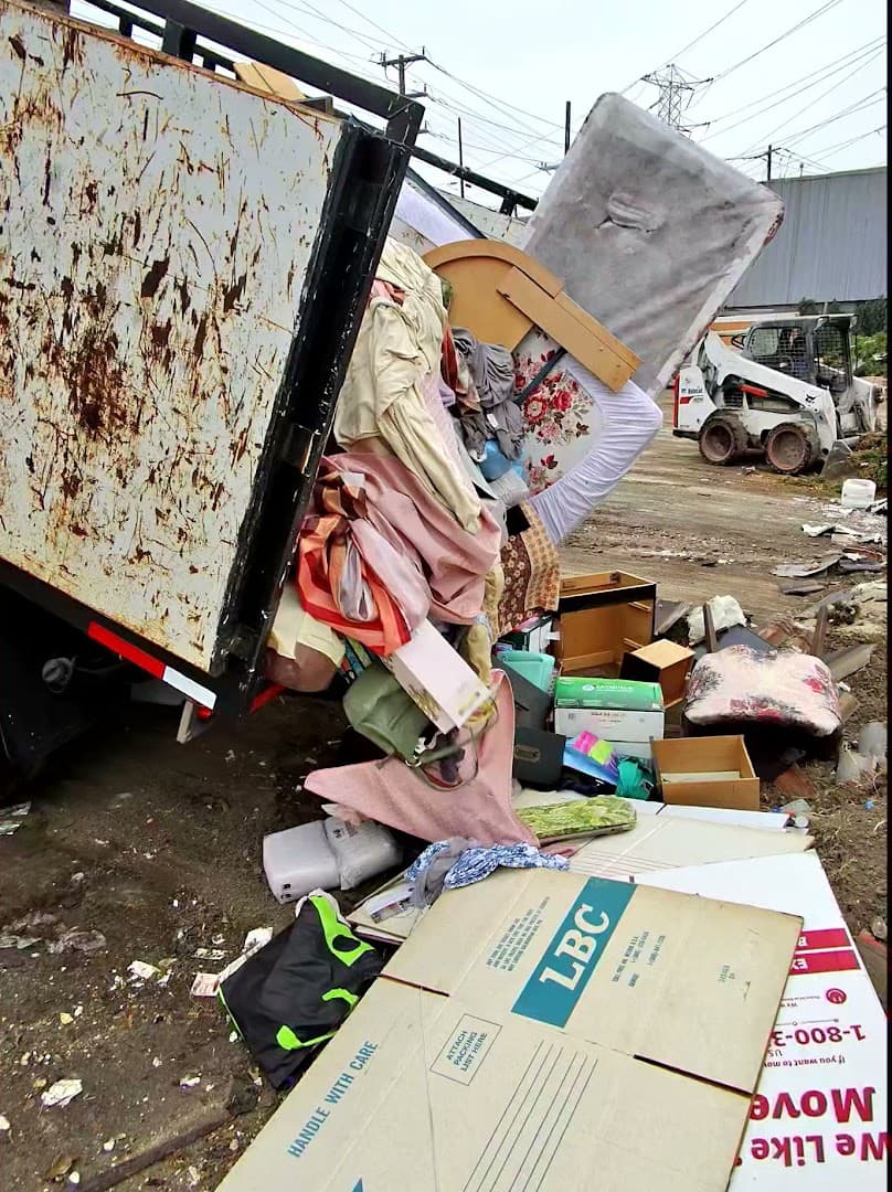 Legacy Junk Removal - photo 2