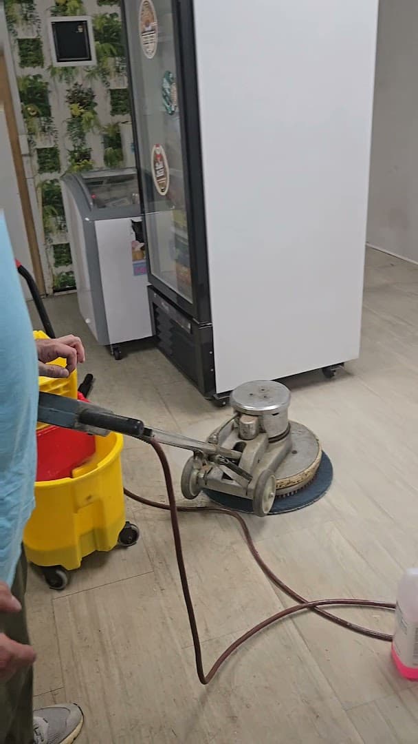 D&K Maintenance Cleaning LLC - photo 2