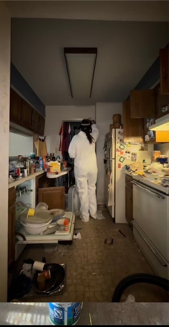 Toss It Hoarding Cleanup Services - photo 1