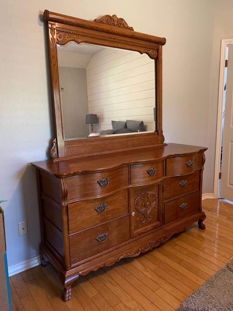 Burgess Estate Sales - photo 2