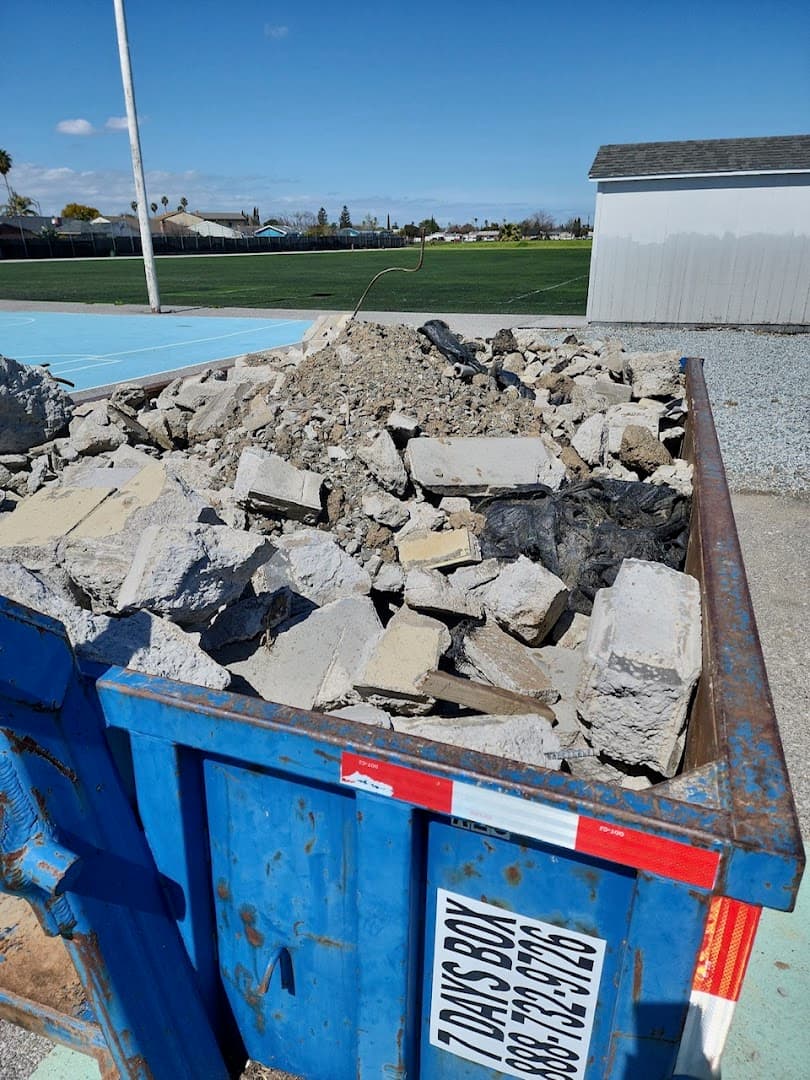 Lam Dumpsters - photo 2