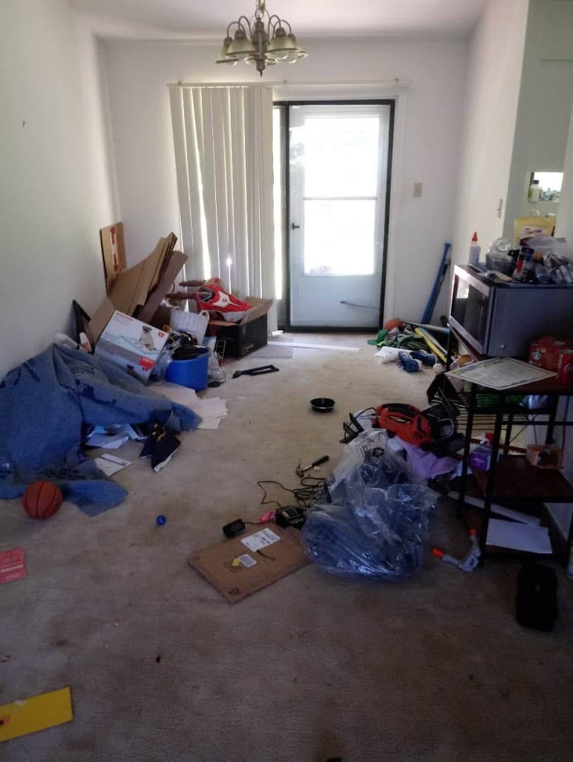 Cooper Refuse and Hauling LLC- Trash Disposal - Bulk/Junk Removal- Door to Door trash Collection - photo 1