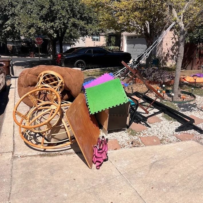 SATX Junk-A-Haulics photo