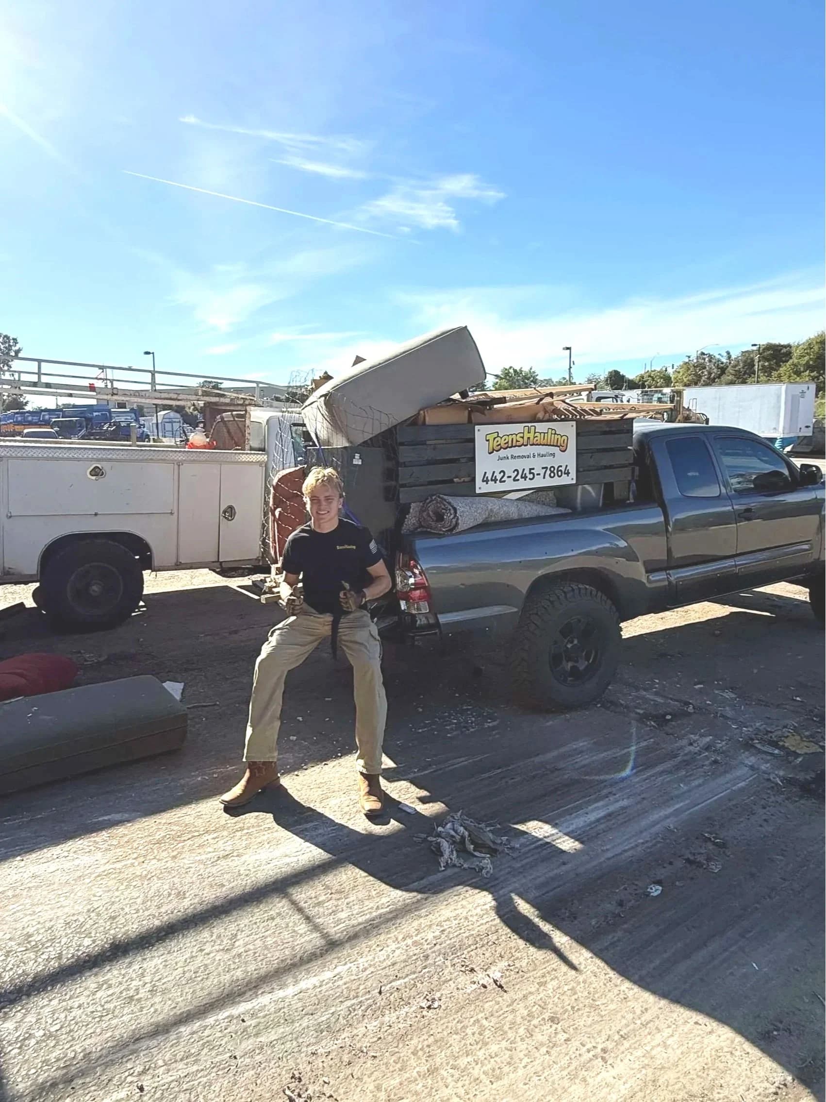 Teens Hauling photo