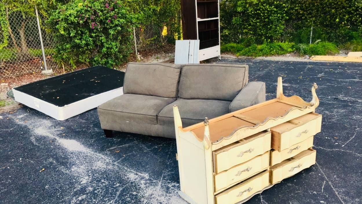 Pinks Junk Removal photo